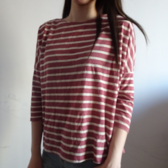 TOPSHOP FADED RED STRIPE 3/4 top - Picture 2 of 5
